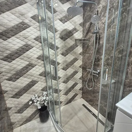 Luny Luxury